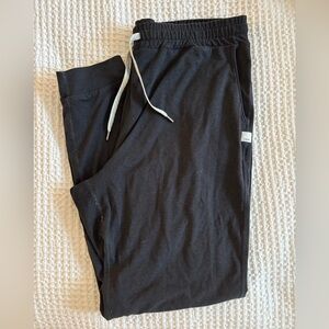Vuori Performance Joggers - Long